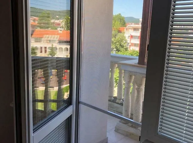 Bravo 1 George Slantchev Briag