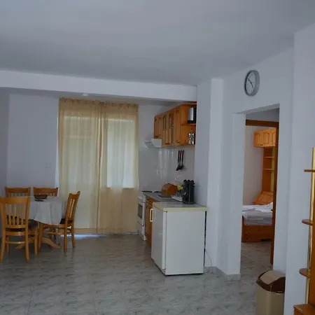 Bravo 1 George סאני ביץ'