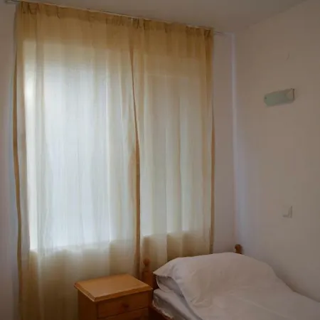 Apartment Bravo 1 George *