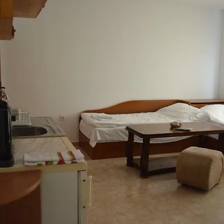 Bravo 1 George סאני ביץ'