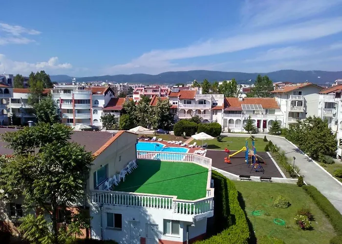 Bravo 1 George 公寓 *