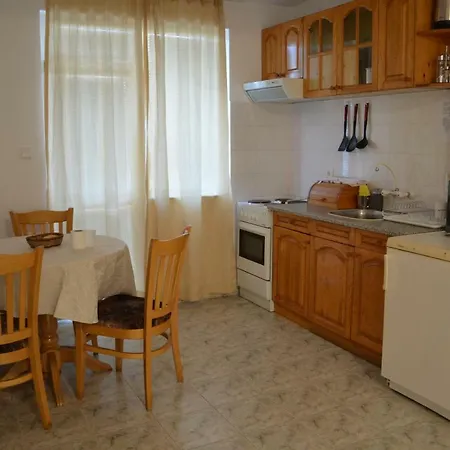 Apartman Bravo 1 George