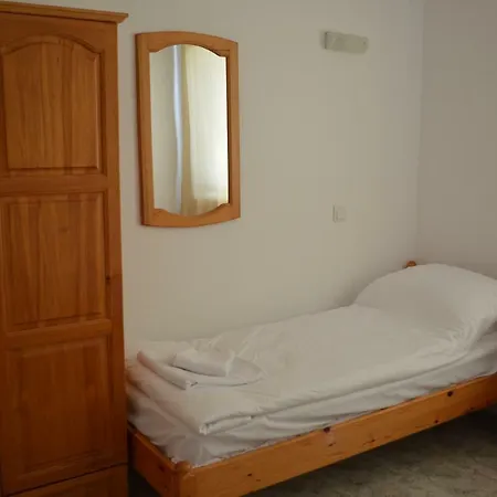 Bravo 1 George Apartman Napospart