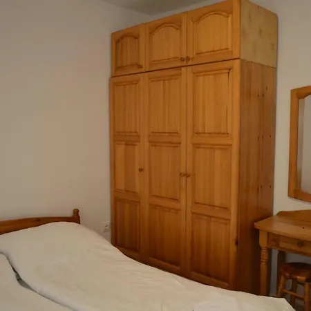 Bravo 1 George Apartman *