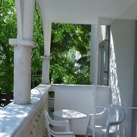 Bravo 1 George Słoneczny Brzeg