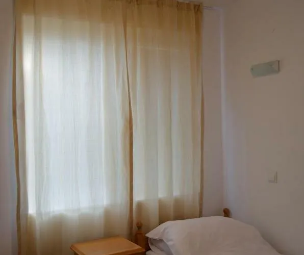 Apartment Bravo 1 George *