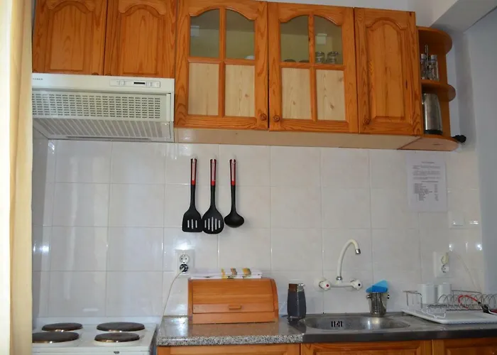 Bravo 1 George Apartment