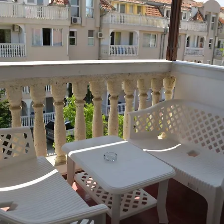 Apartament Bravo 1 George